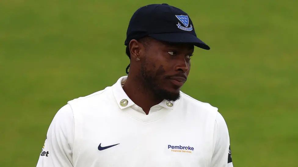 Archer misses out as England name unchanged team